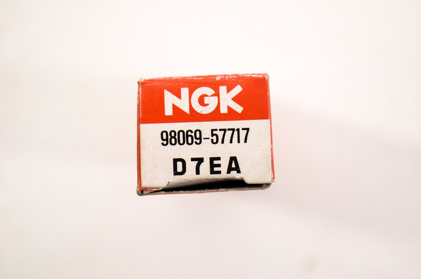 OEM Honda 98069-57717, D7EA NGK Spark Plug NOS