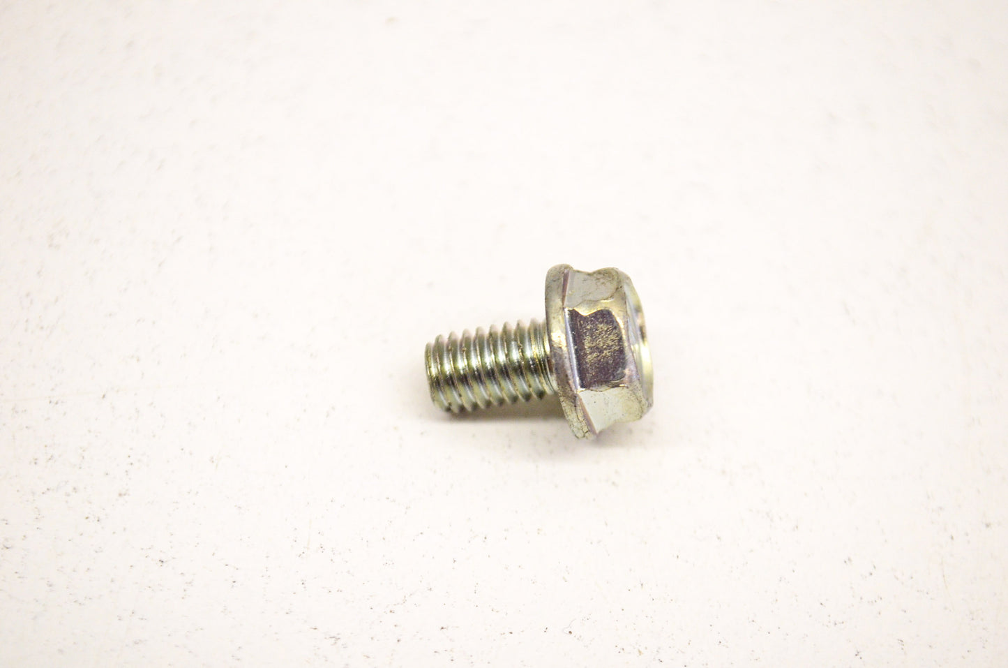 OEM Honda 95701-0601000 Flange Bolt 6X10 NOS
