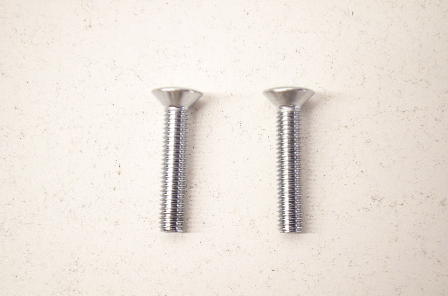 OEM Honda 93700-06032 Oval Screw 6x32 Qty 2 NOS