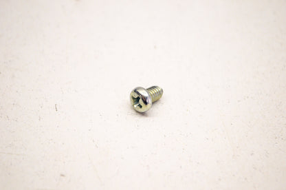 OEM Honda 93500-04006 Pan Screw 4x6 NOS