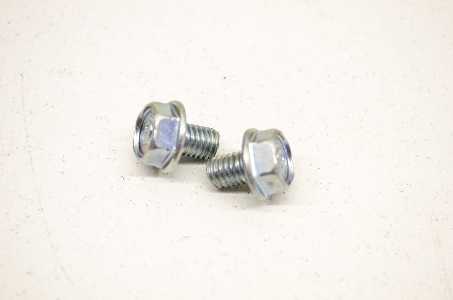 OEM Honda 95701-06008 Flange Bolt 6x8 Qty 2 NOS