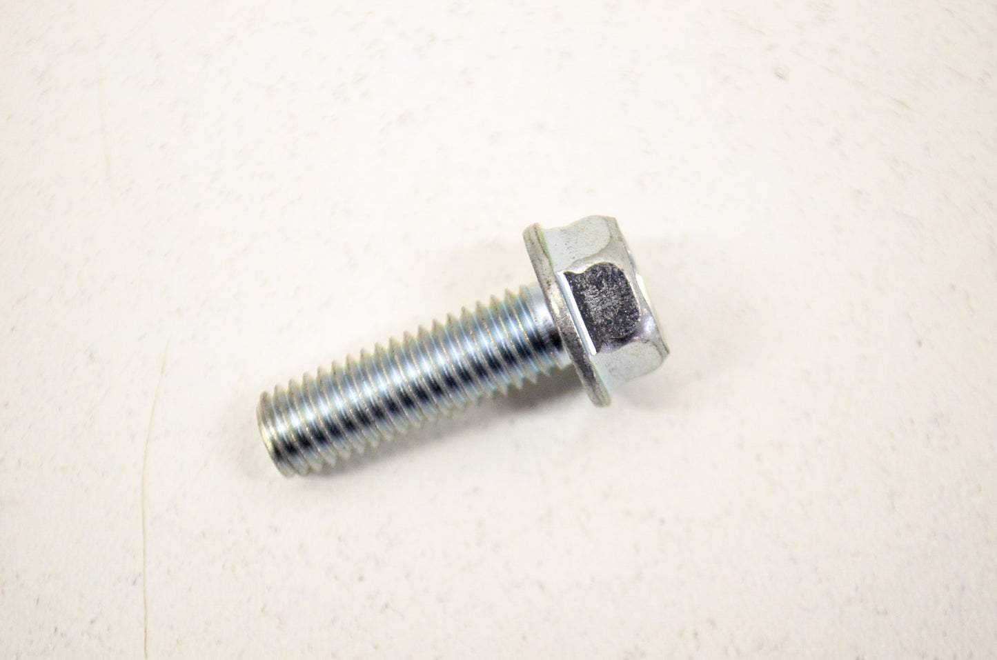 OEM Honda 95701-08025 Flange Bolt 8X25 NOS