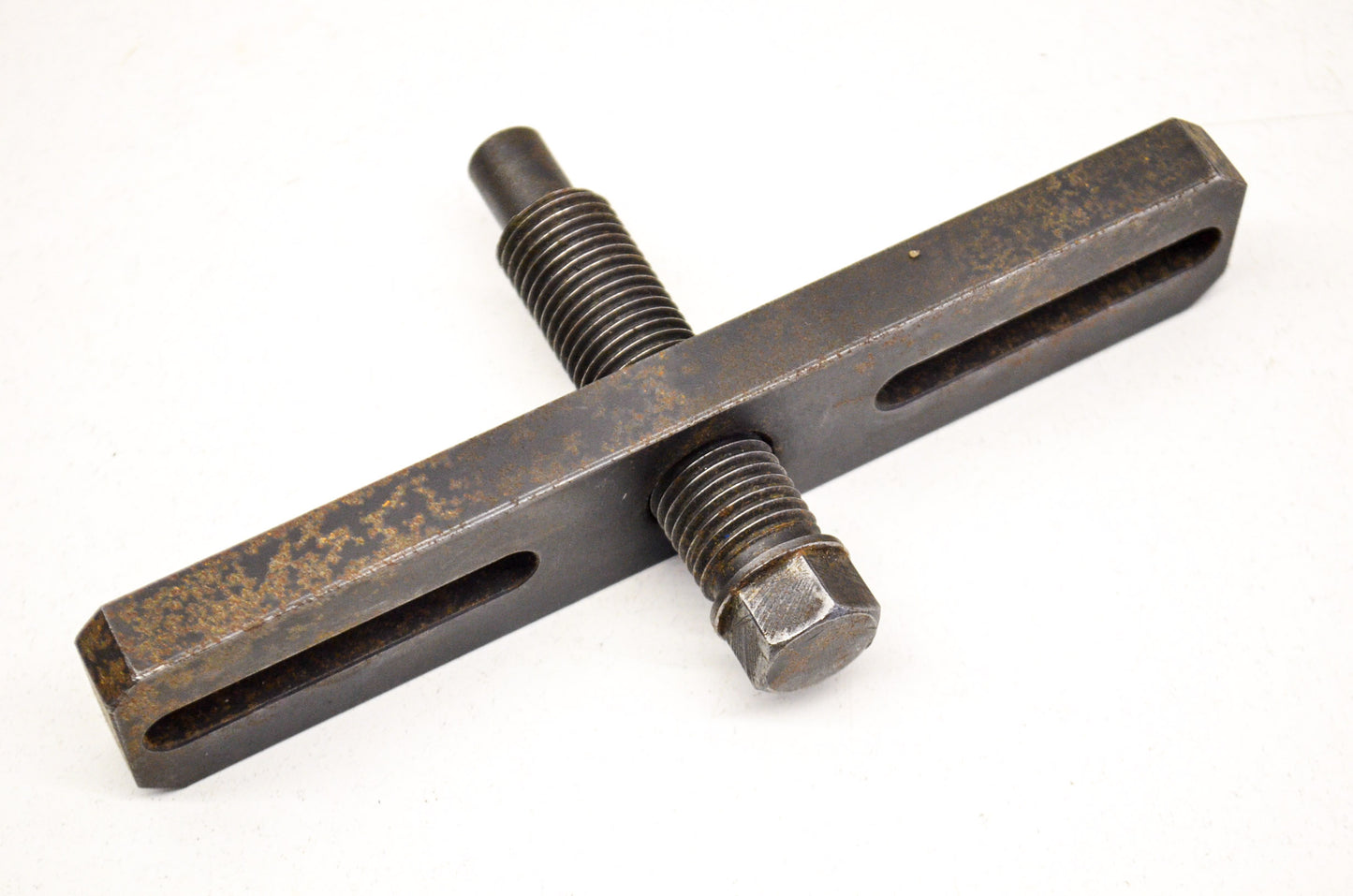 Case Puller
