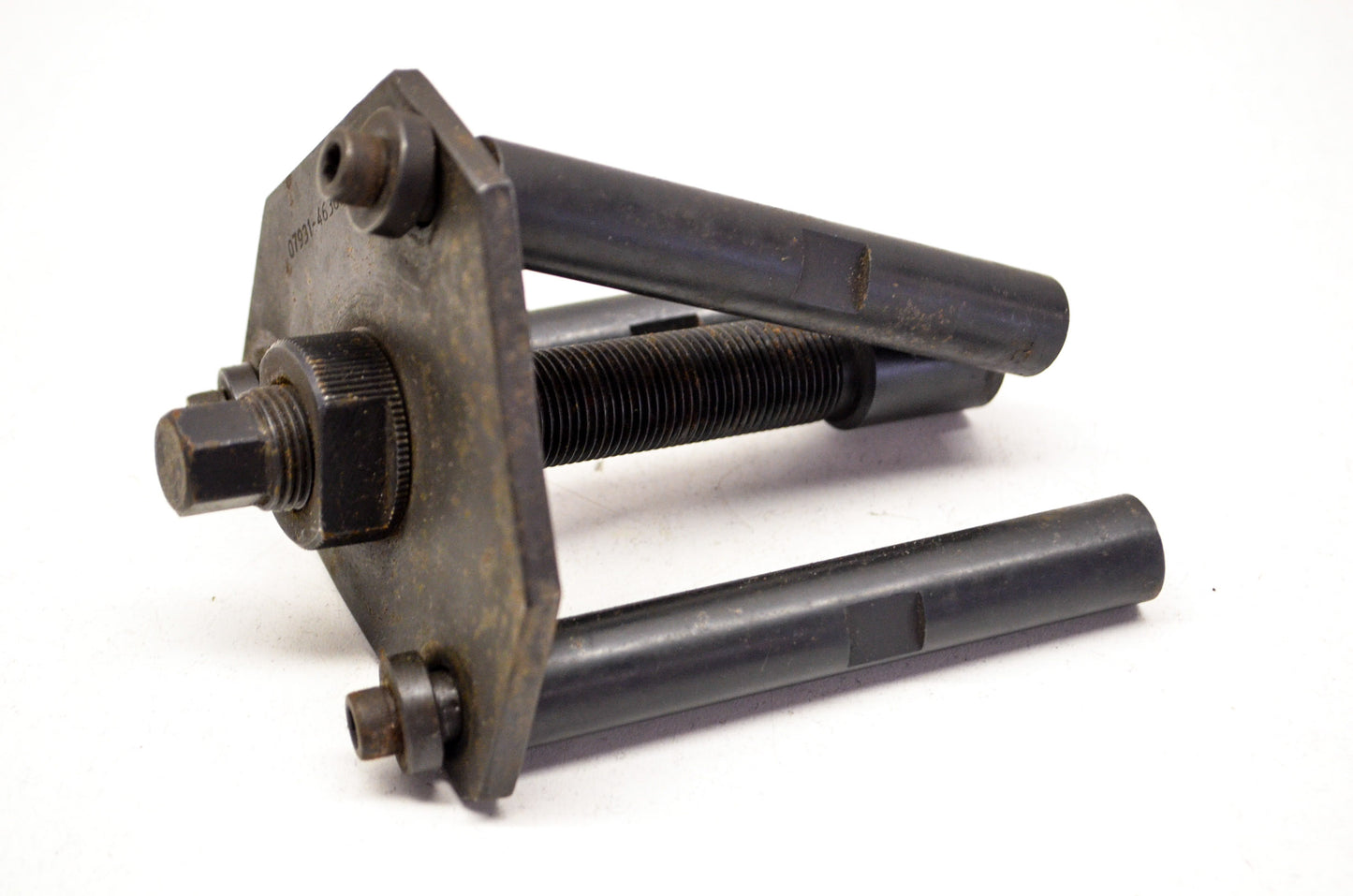 Base Puller 'A'