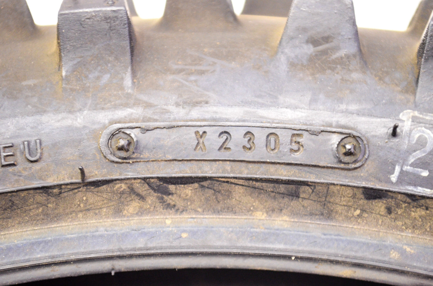 New Dunlop Tire D756F 70/100-17 NOS