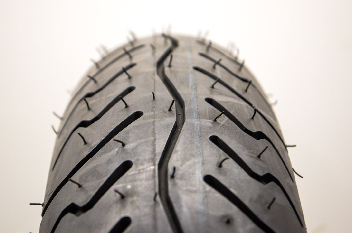 New Metzeler Tire ME330 110/80-18 H Front NOS