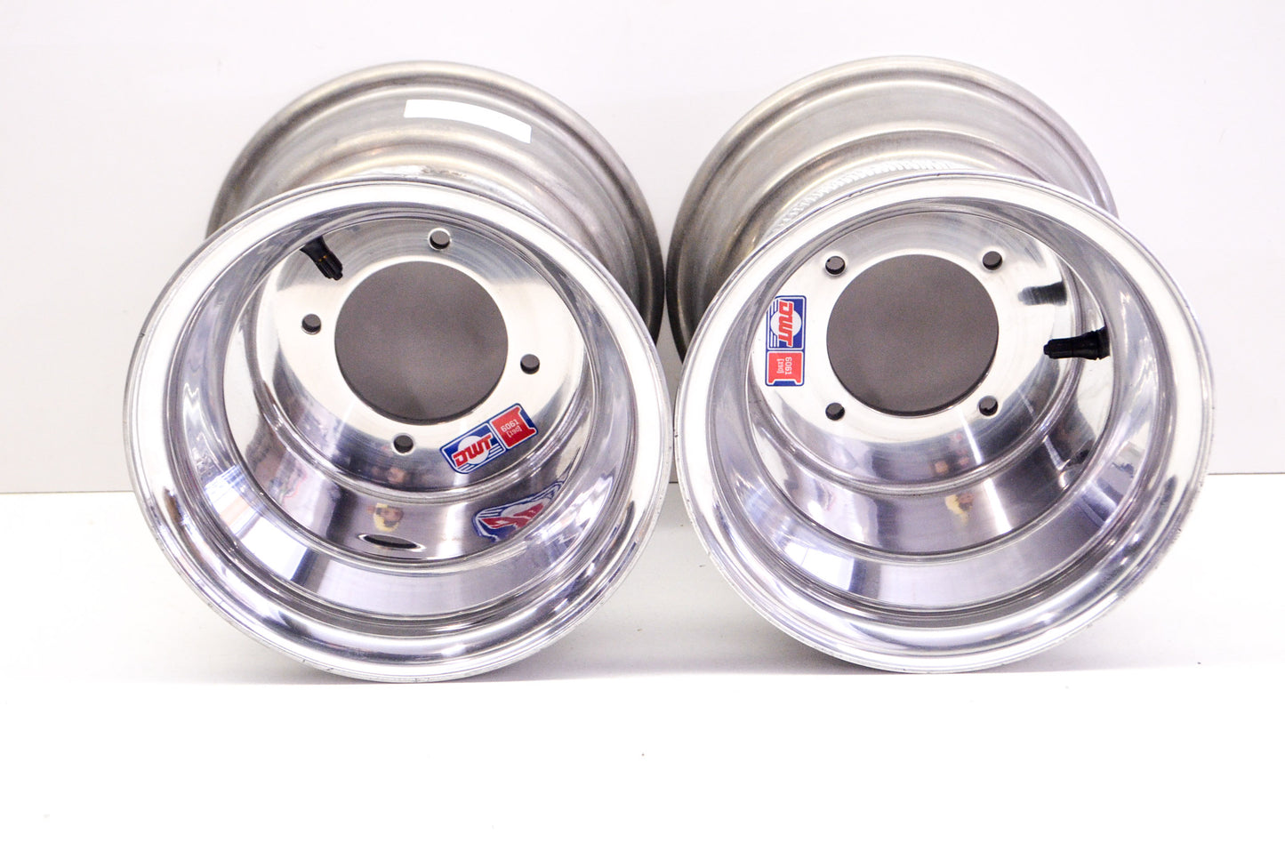 New Douglas Wheel Red Label 9x8 3+5 4/115 Qty 2 NOS