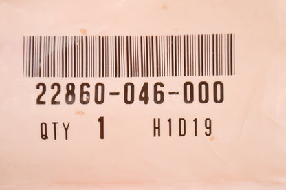 OEM Honda 22860-046-000 Retainer NOS