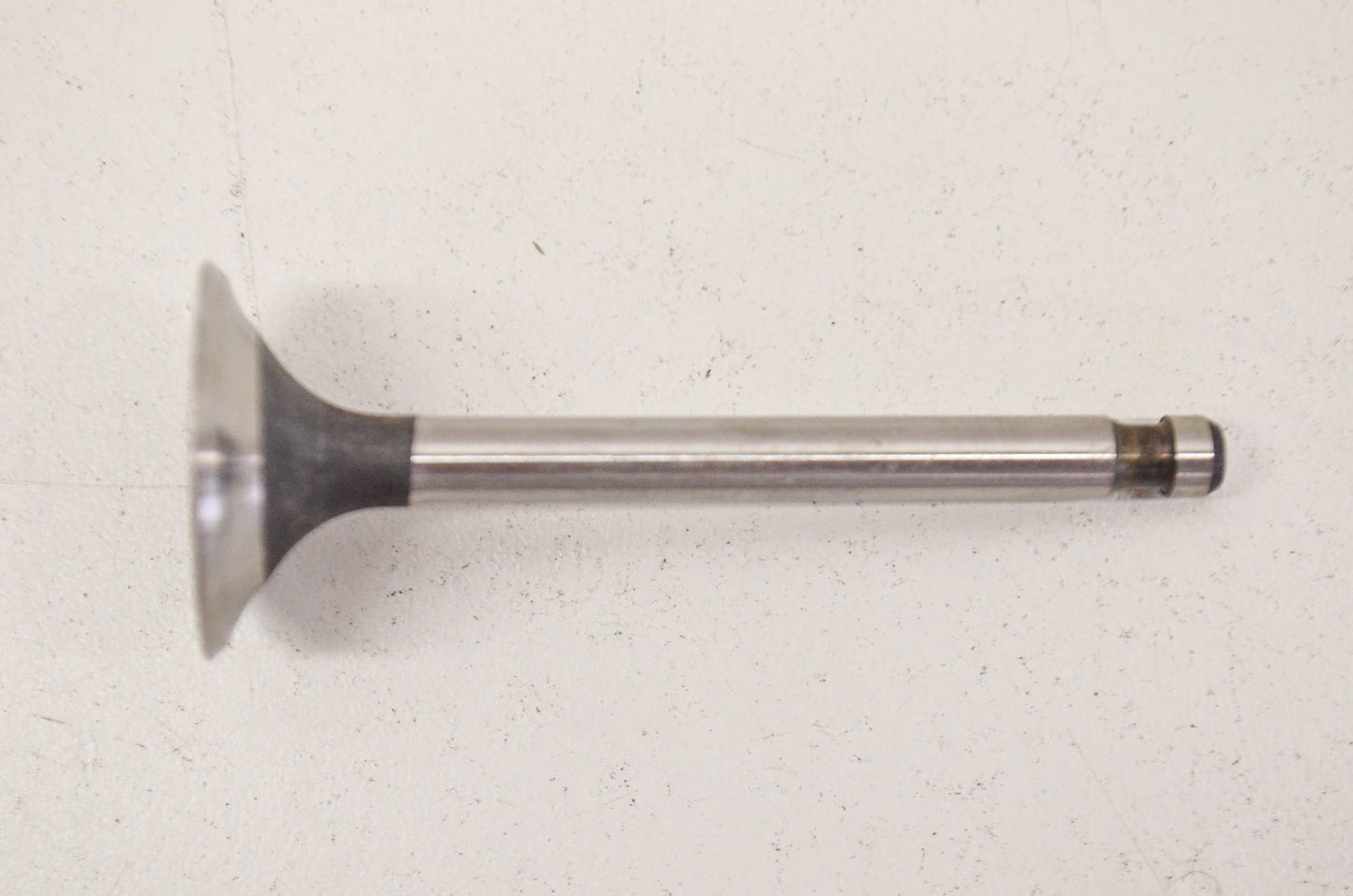 OEM Honda 14711-087-000 Intake Valve NOS