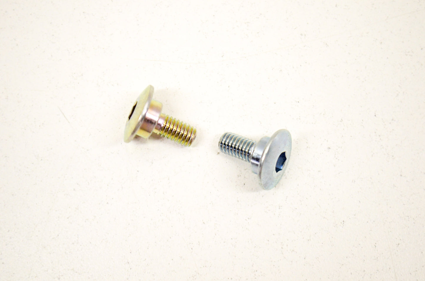 OEM Honda 90114-MAC-780 Front Disk Cover Bolt Qty 2 NOS