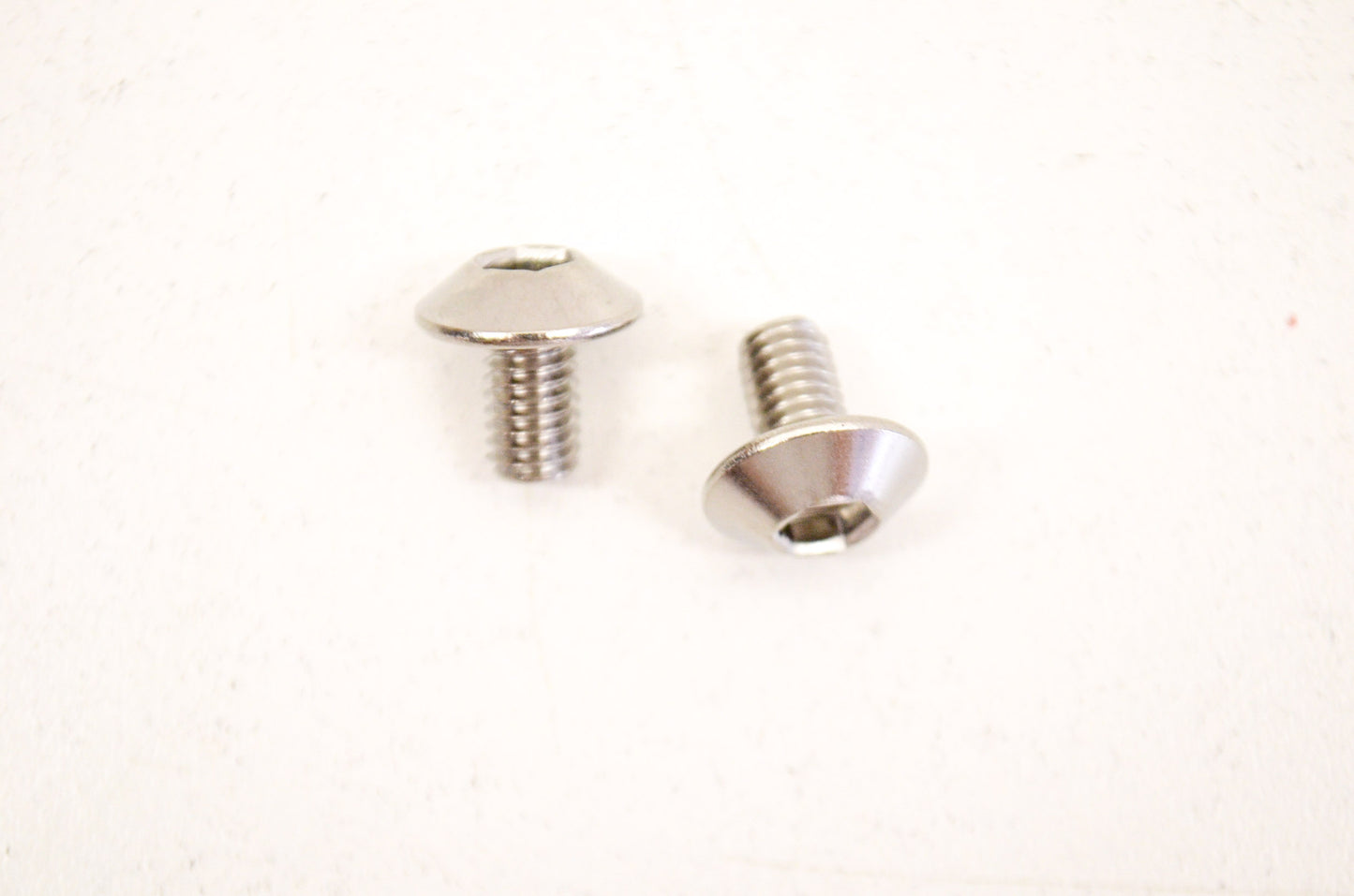 OEM Honda 90132-KPP-T00 Pan Screw (6X10) Qty 2 NOS