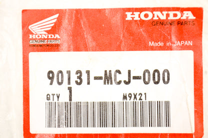 OEM Honda 90131-MCJ-000 Flange Bolt (8X25) NOS