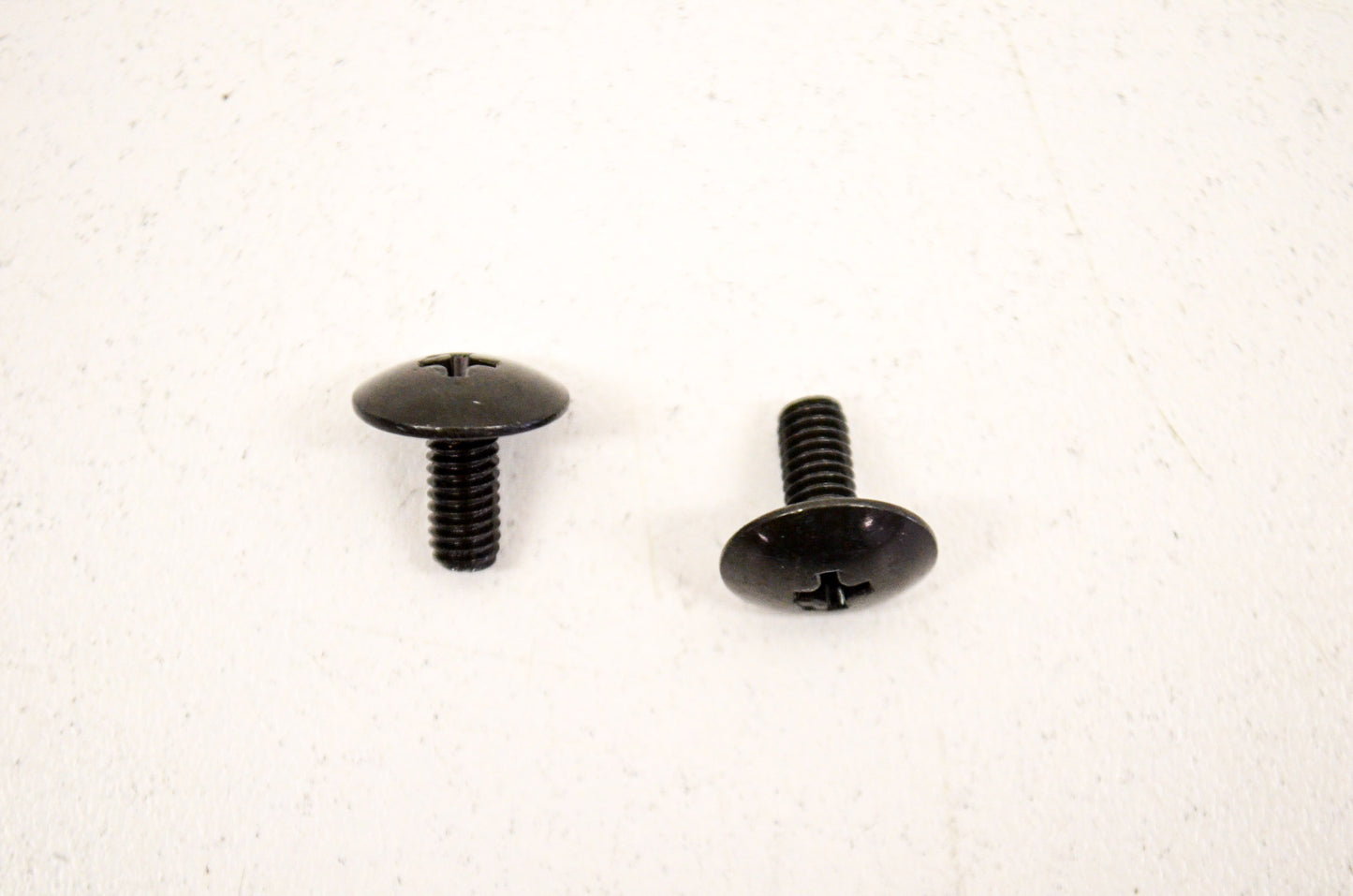 OEM Honda 90111-MB6-000 Screw Qty 2 NOS