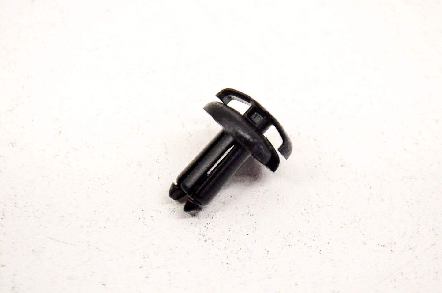 OEM Honda 90683-GAZ-003 Trim Clip NOS
