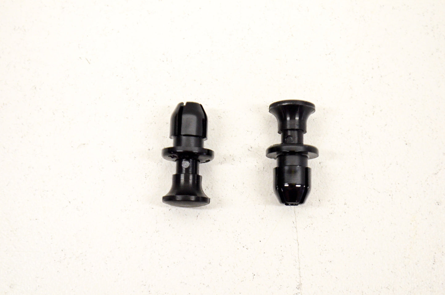 OEM Honda 91549-MW0-790ZA Clip NH1 Qty 2 NOS