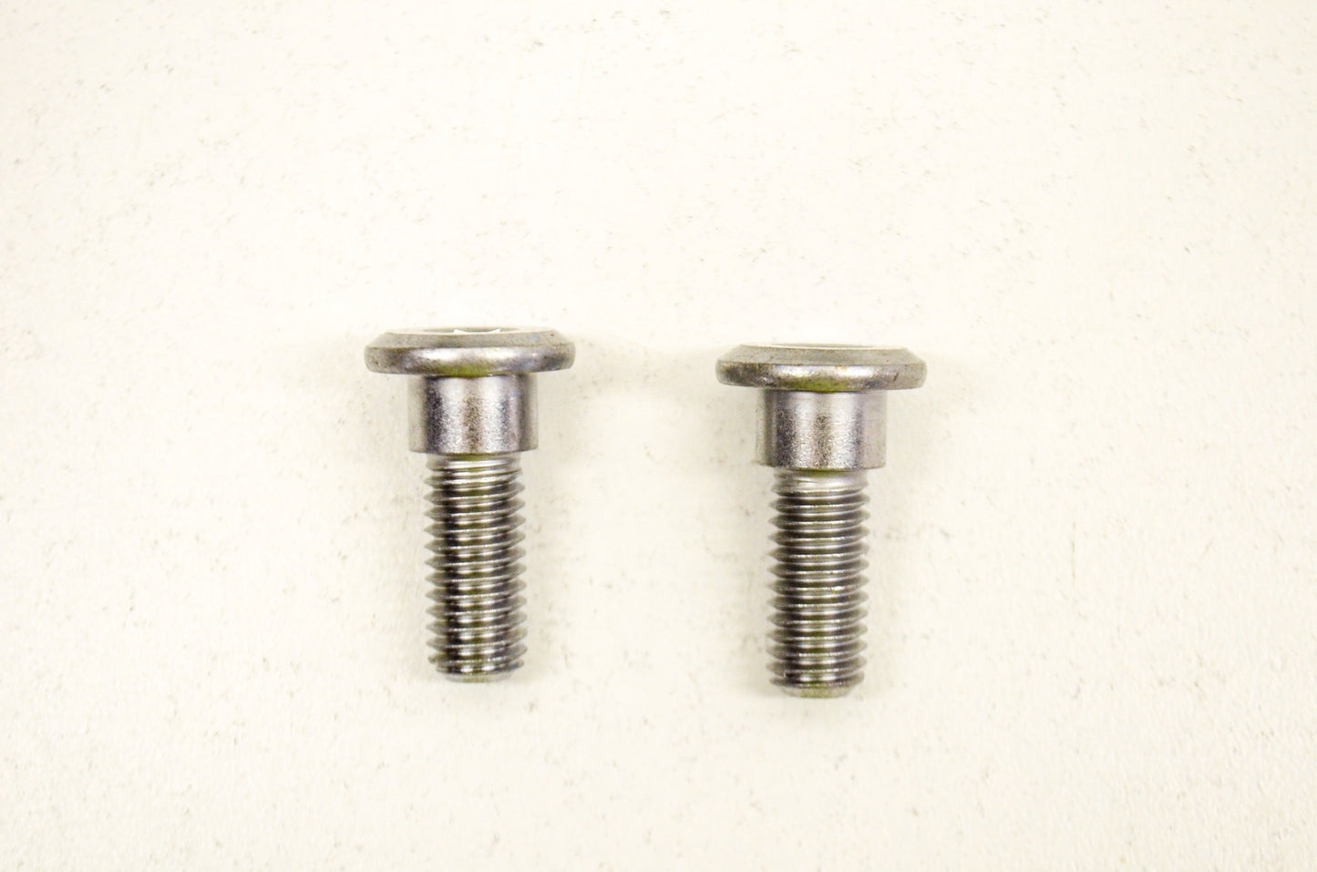 OEM Honda 90105-ML0-730 Rear Bolt 8x22 Qty 2 NOS