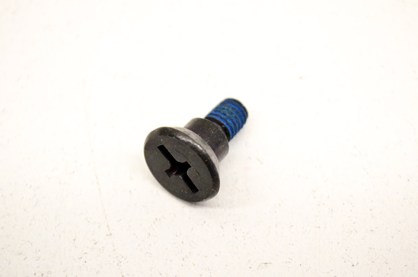 New OEM Honda 90101-HB3-004 Splash Guard Screw NOS