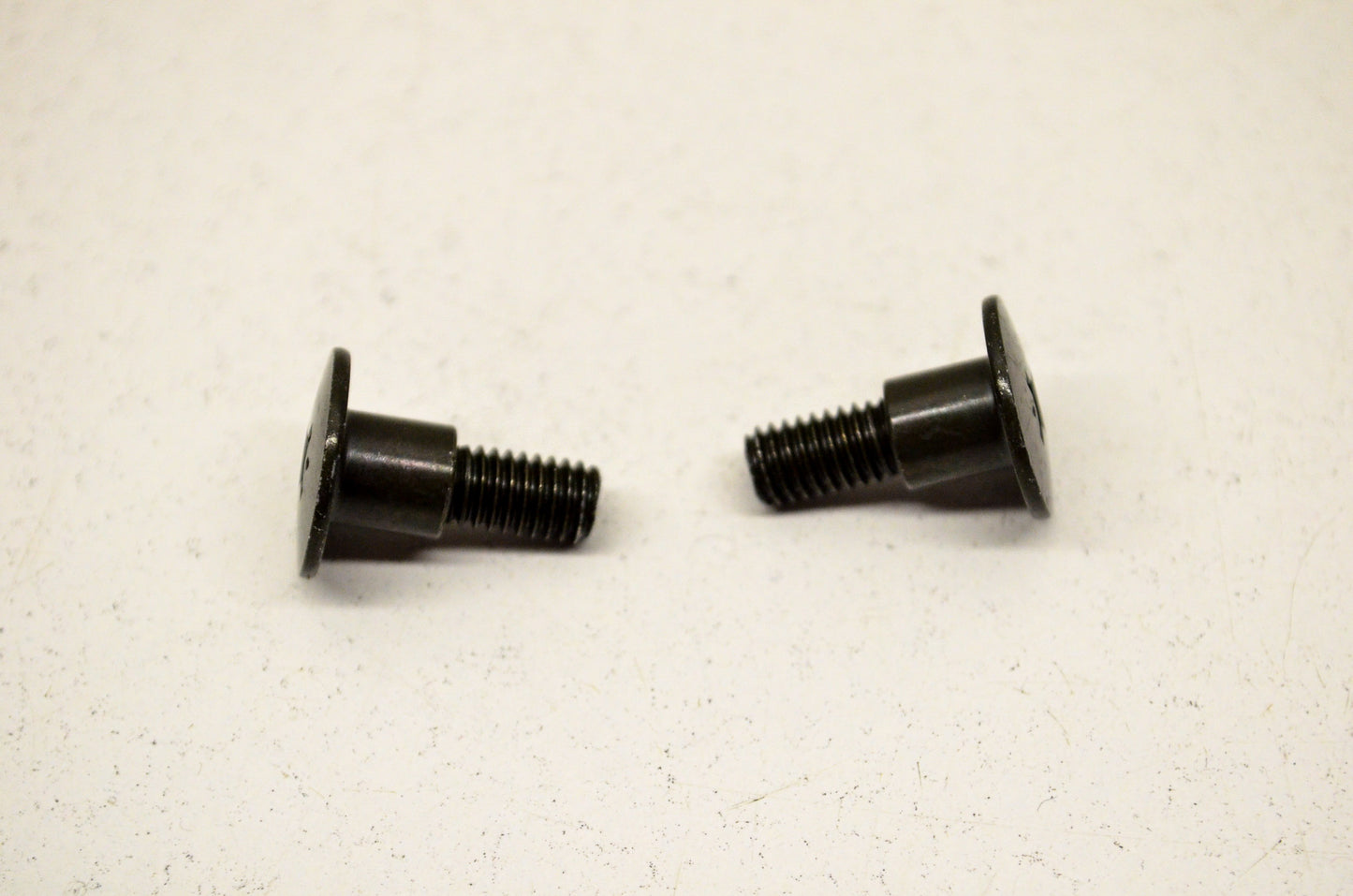 OEM Honda 90102-HM7-000 Special Screw (6X8) Qty 2 NOS