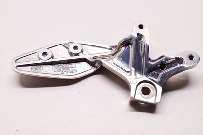 New OEM Yamaha 4FM-27442-02-00 Bracket 2 NOS