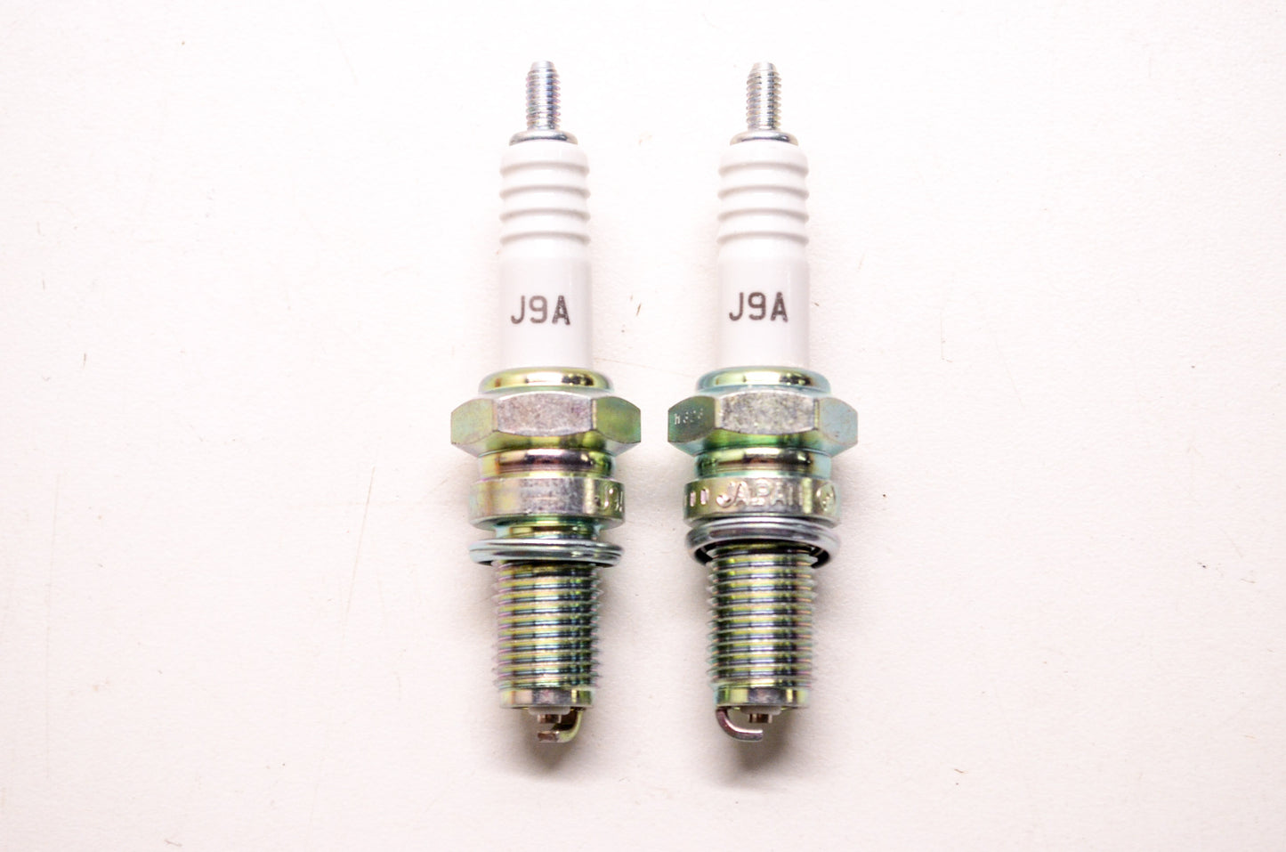 NGK J9A, 2170 Spark Plug Qty 2 NOS