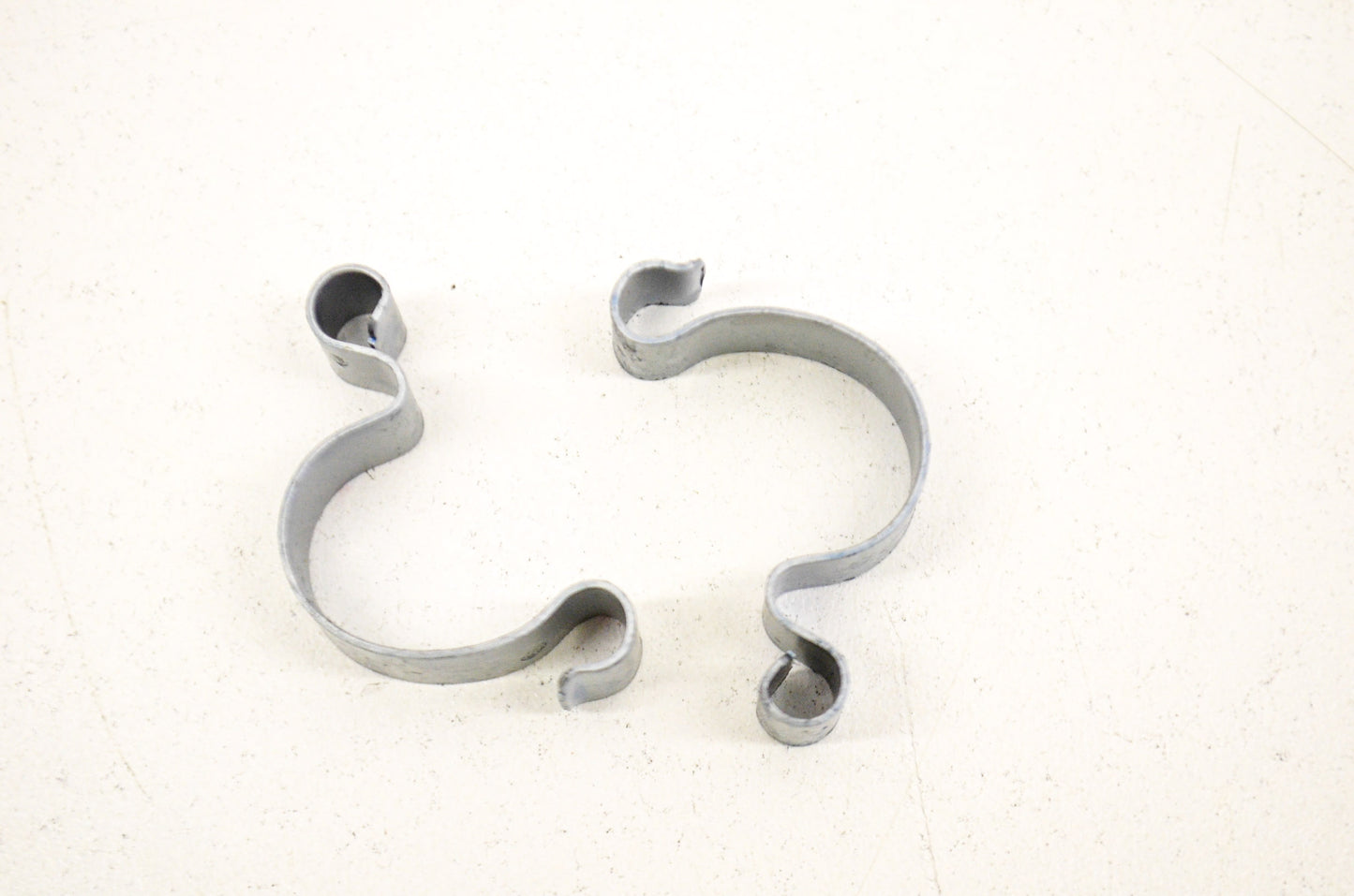 OEM Honda 17223-HM8-000 Spring Qty 2 NOS
