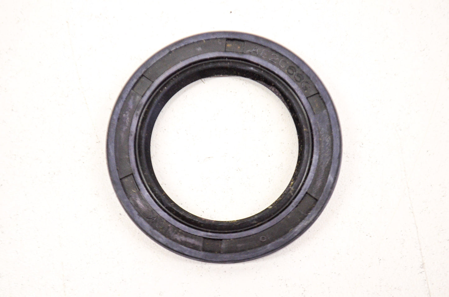 OEM Honda 91201-402-005 Oil Seal 35X52X7 NOS