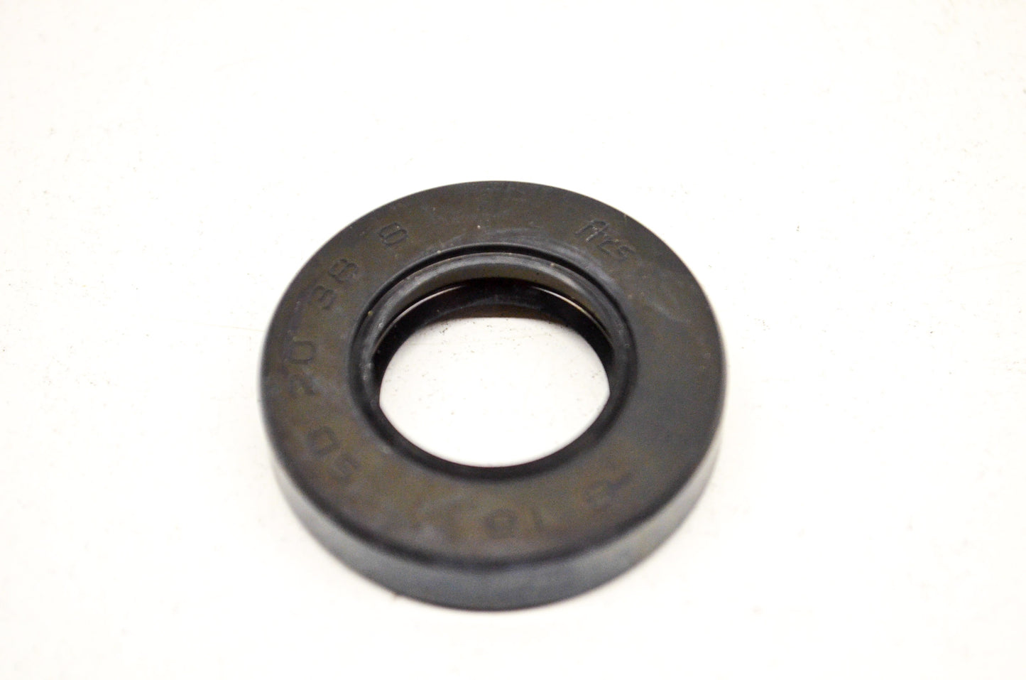 OEM Honda 91202-751-701 Oil Seal 20X38X8 NOS
