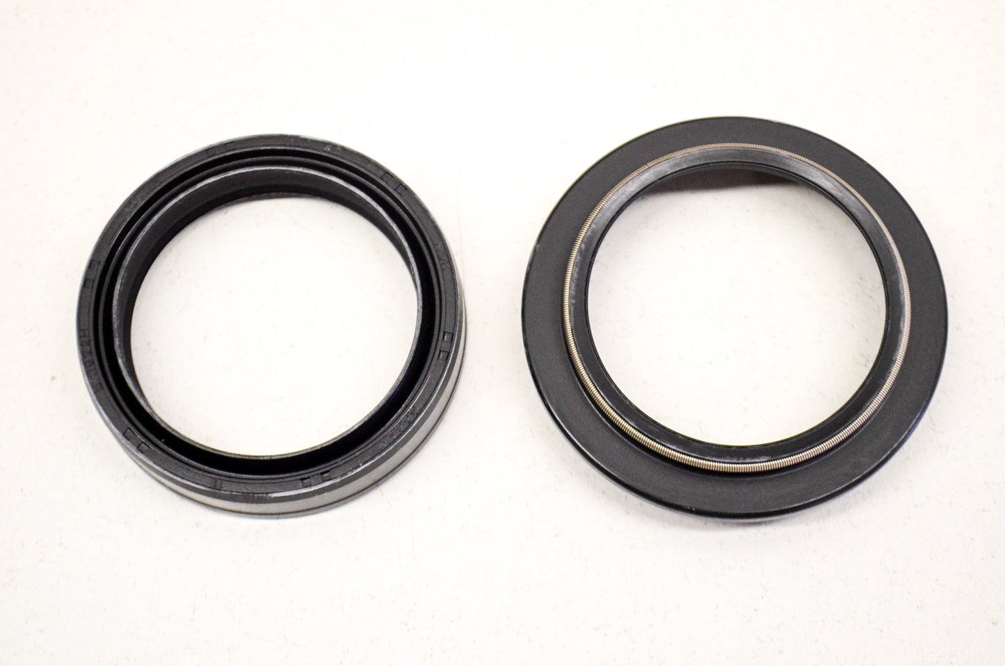 OEM Honda 51490-MZ1-305 Front Fork Seal Set NOS