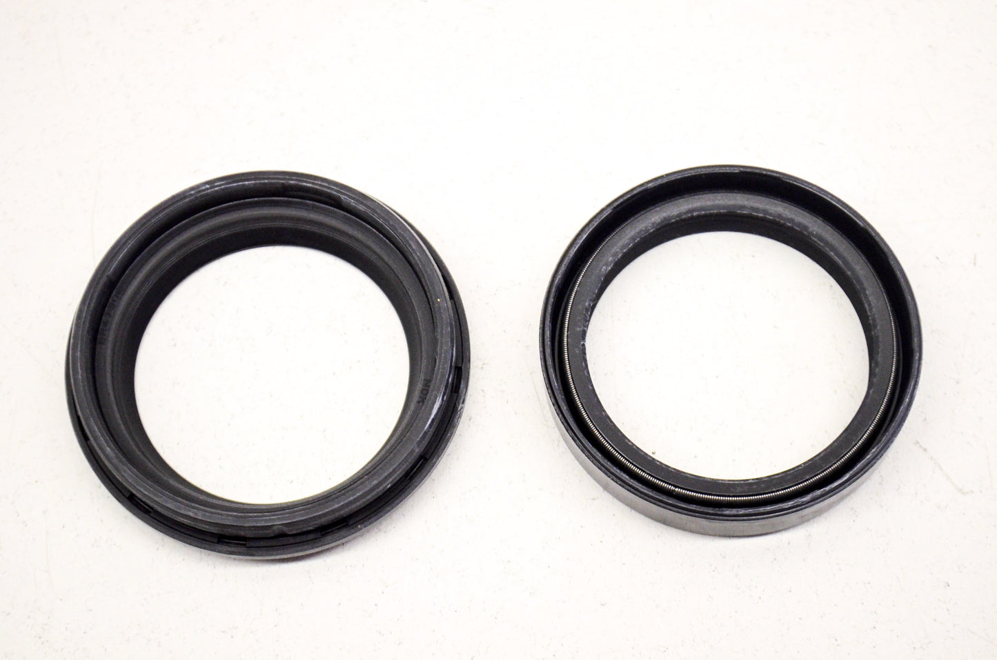 OEM Honda 51490-MZ1-305 Front Fork Seal Set NOS