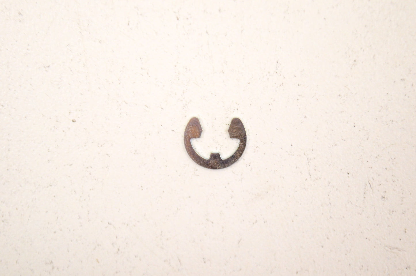OEM Honda 90605-230-000 Circlip (5mm) NOS