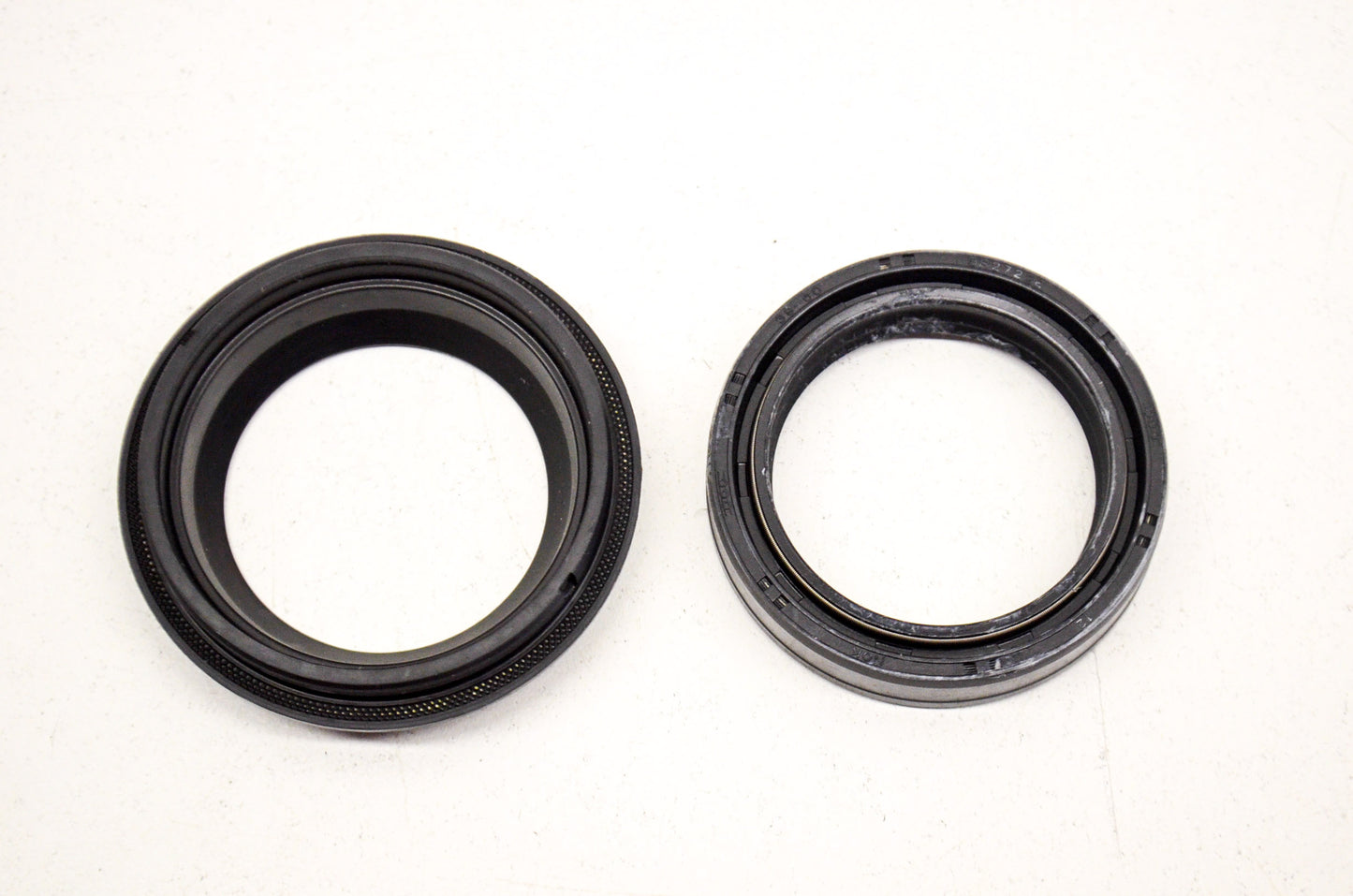 OEM Honda 51490-MG2-872 Front Fork Seal Set NOS