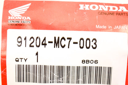 OEM Honda 91204-MC7-003 Oil Seal 16X28X7 NOS