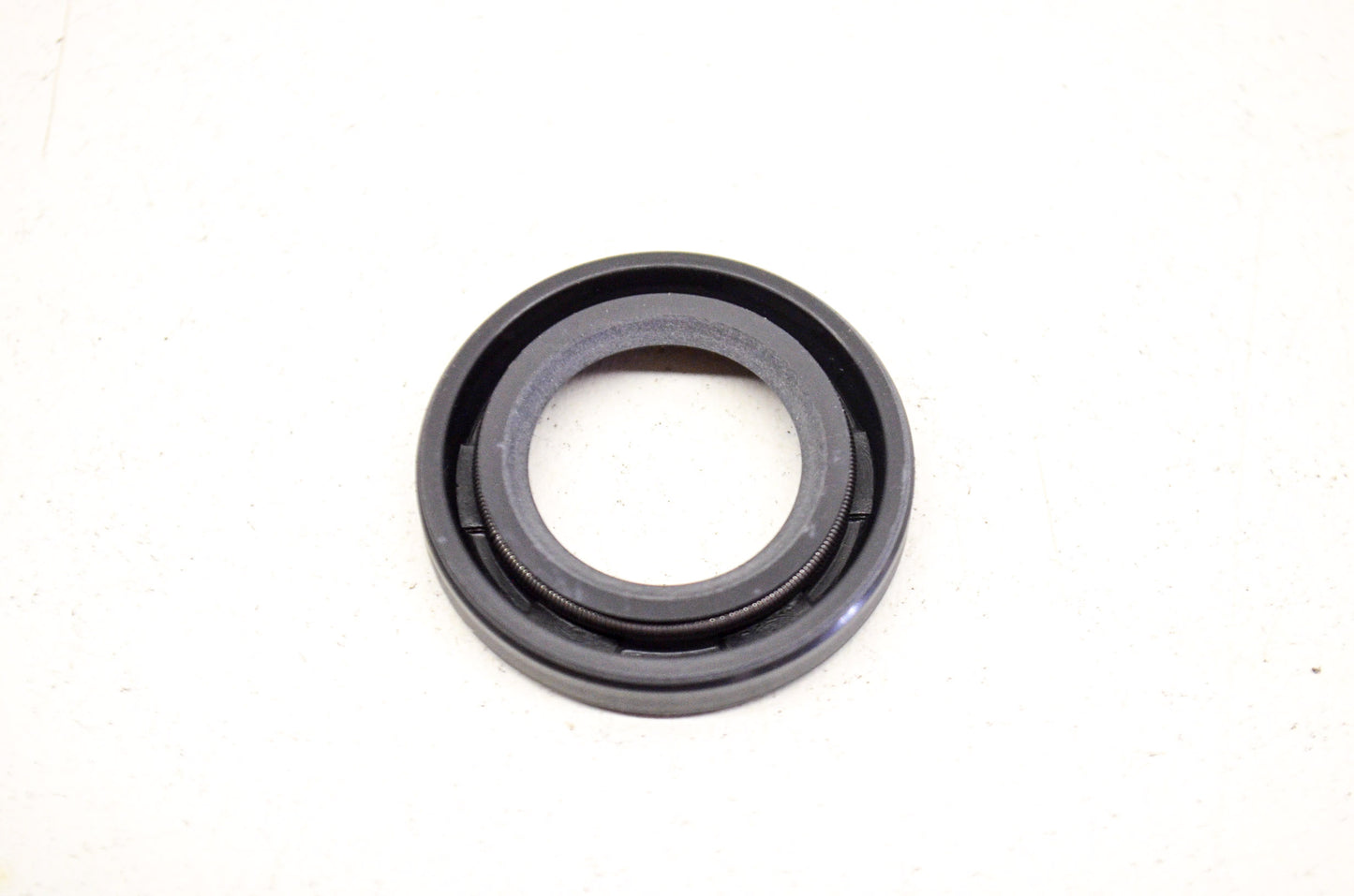 OEM Honda 91203-035-005 Oil Seal 17X29X5 NOS