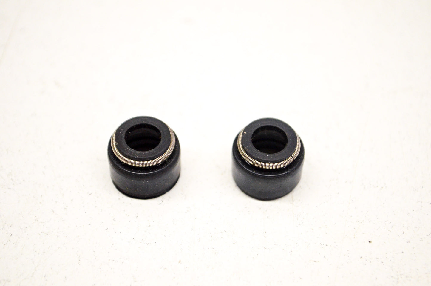 OEM Honda 12210-362-005 Valve Stem Seal Qty 2 NOS