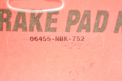 OEM Honda 06455-MBK-752 Front Pad Set NOS