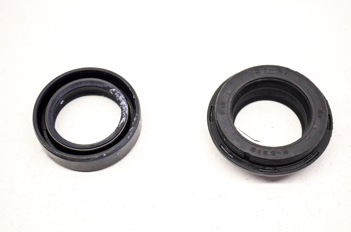 OEM Honda 51490-GN1-013 Front Fork Seal Set NOS