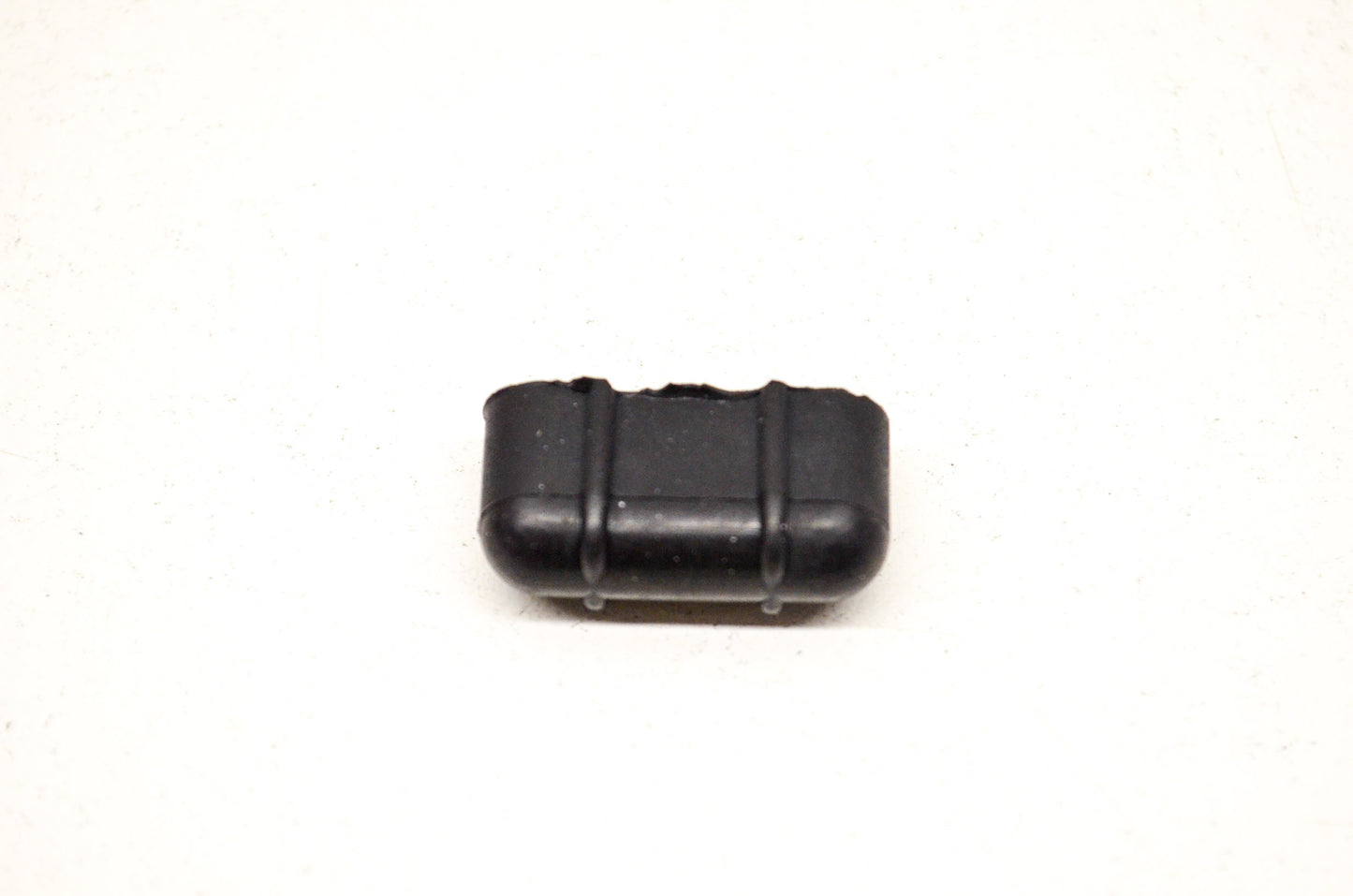 OEM Honda 83551-MEA-670 Side Cover Grommet NOS