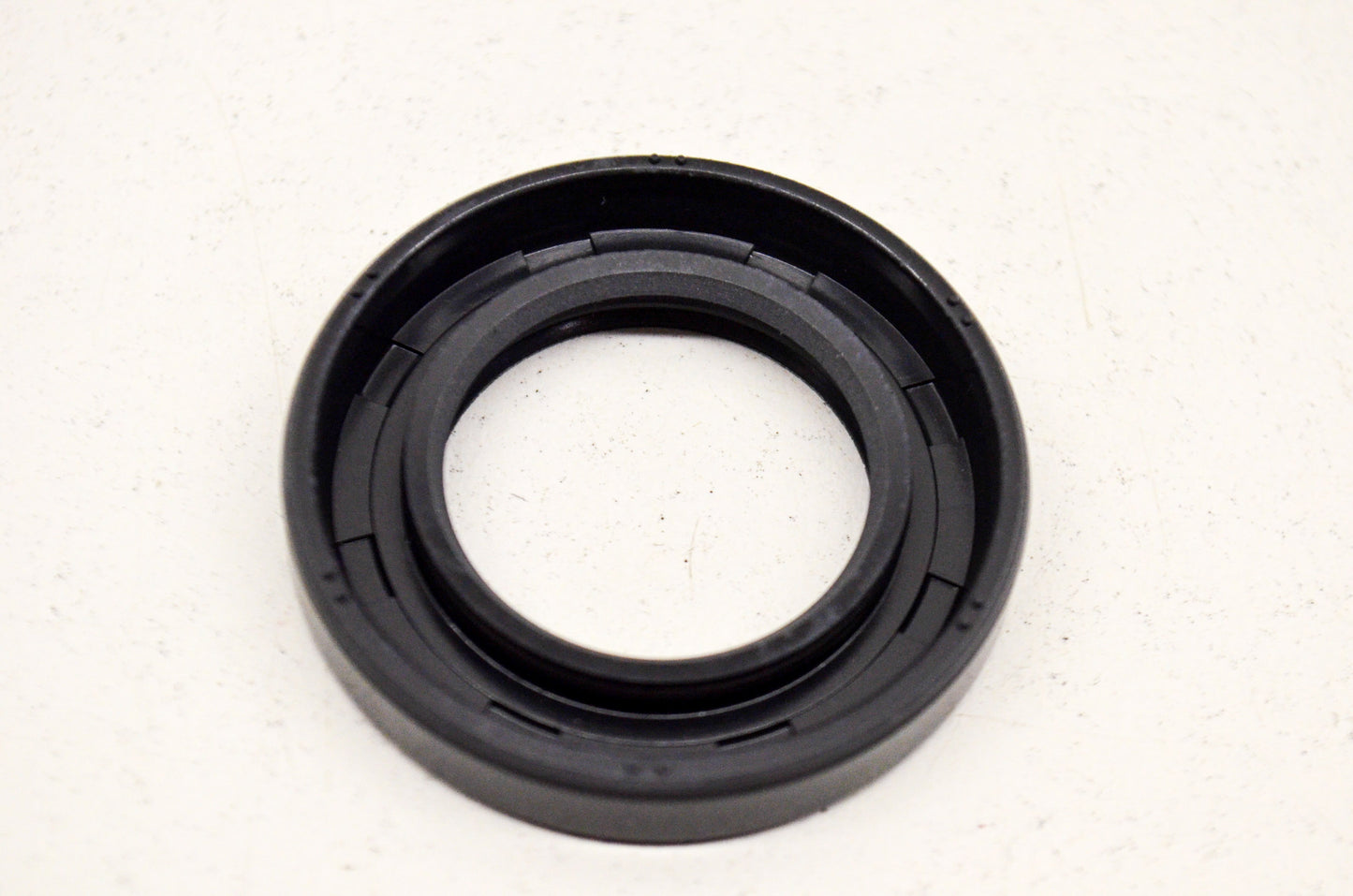 OEM Honda 91254-GE8-005 Oil Seal 24X40X7 NOS