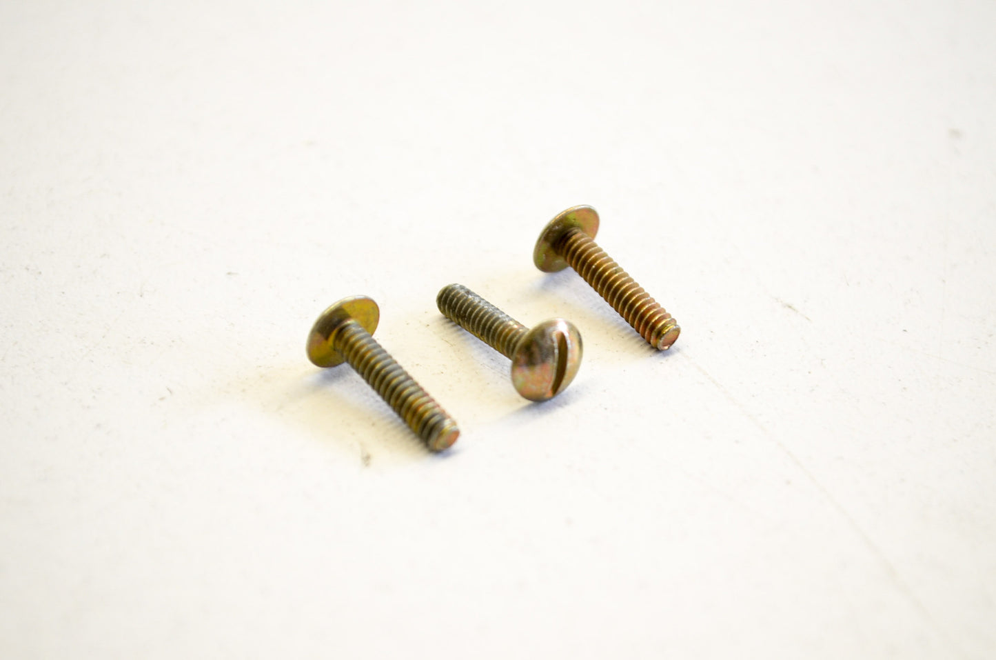 OEM Arctic Cat 0123-636 Machine Screw 6-32X5/8 Qty 3 NOS