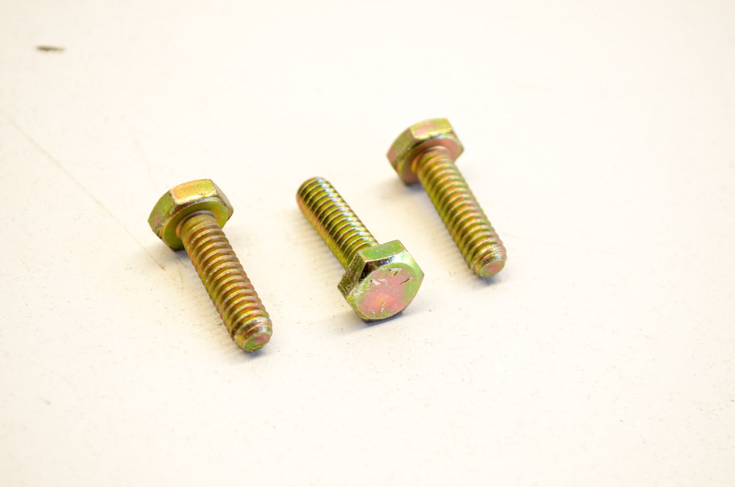 OEM Arctic Cat 8002-041 Hex Head Cap Screw 1/4-20 X.875 Qty 3 NOS