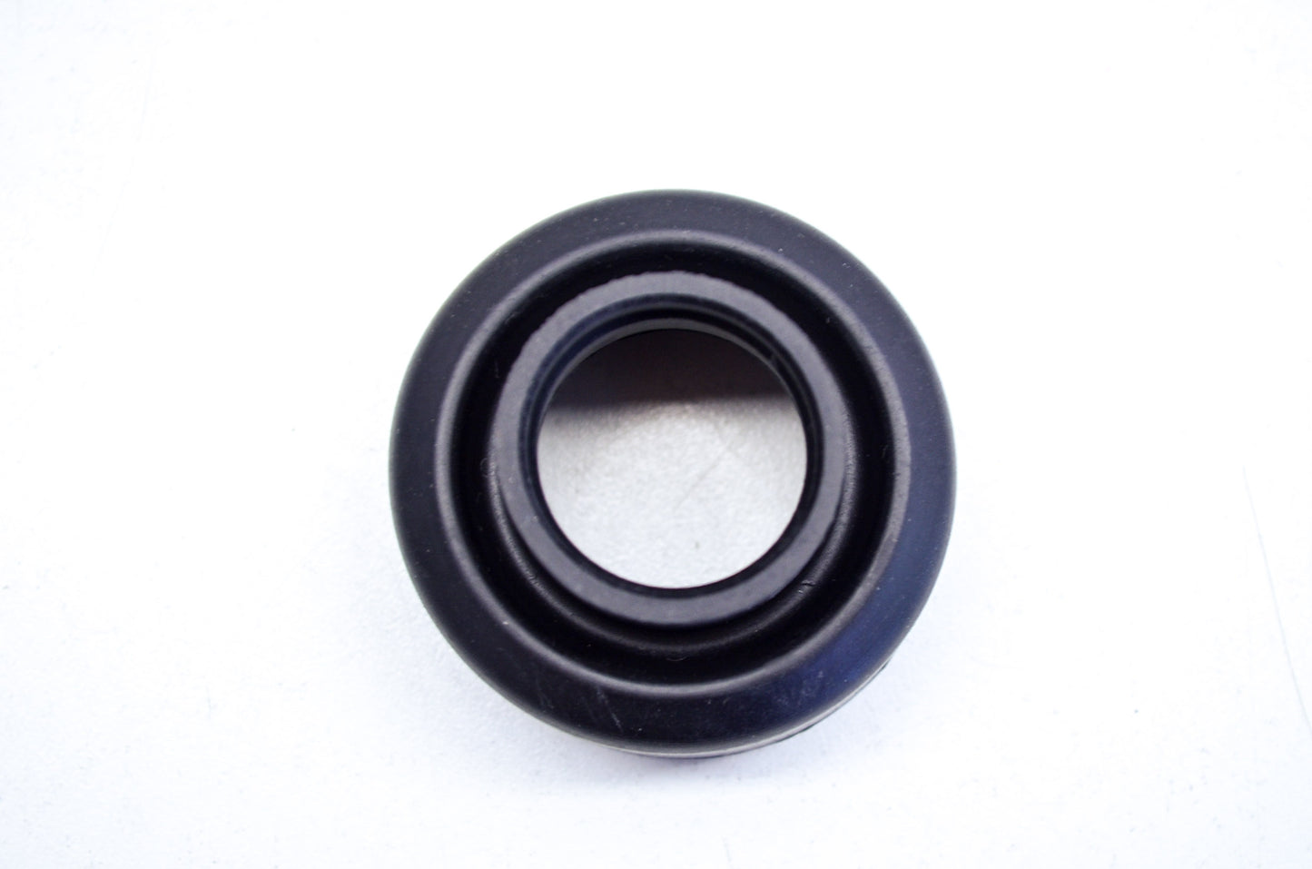 New OEM Yamaha 5KM-46137-00-00 Seal 2 NOS