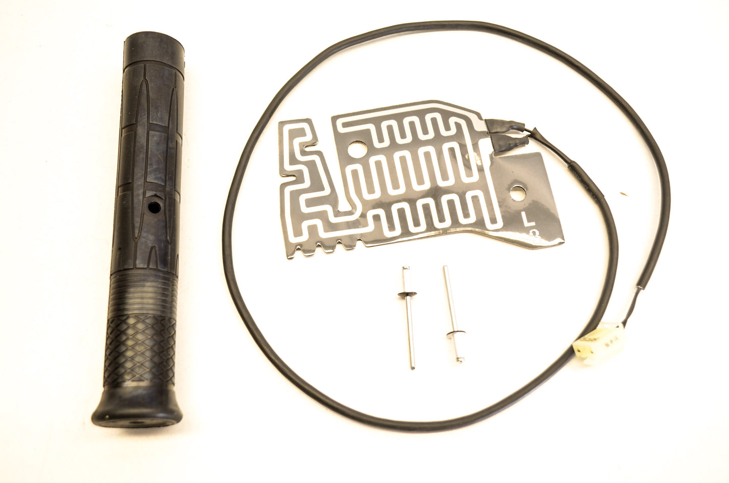 OEM Yamaha 8FR-2626A-00-00 Grip Warmer NOS