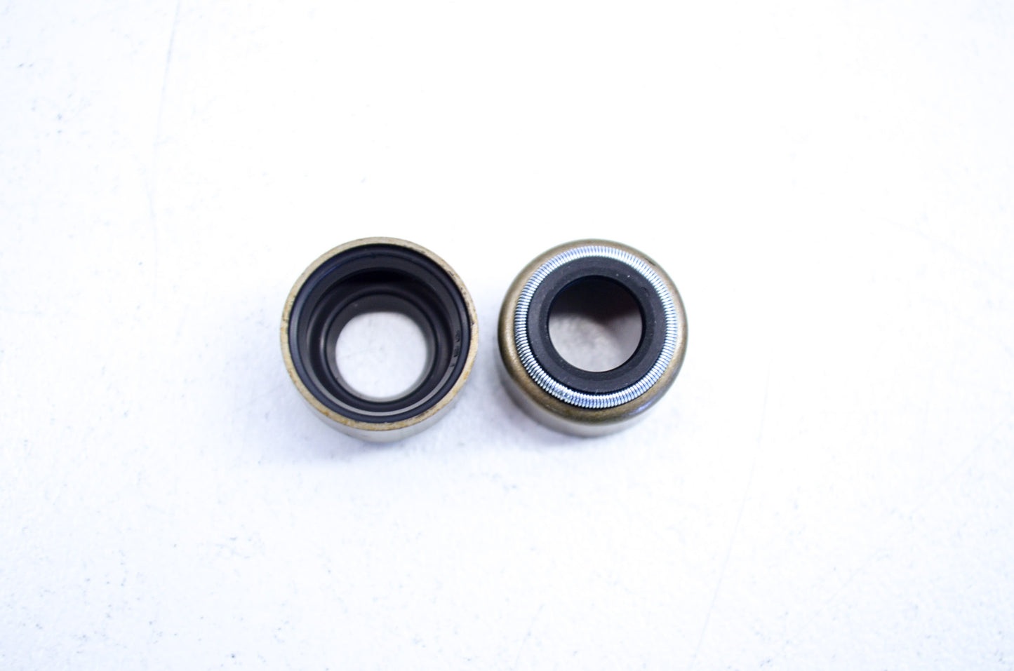 OEM Yamaha 1J7-12119-01-00 Valve Stem Seal Qty 2 NOS