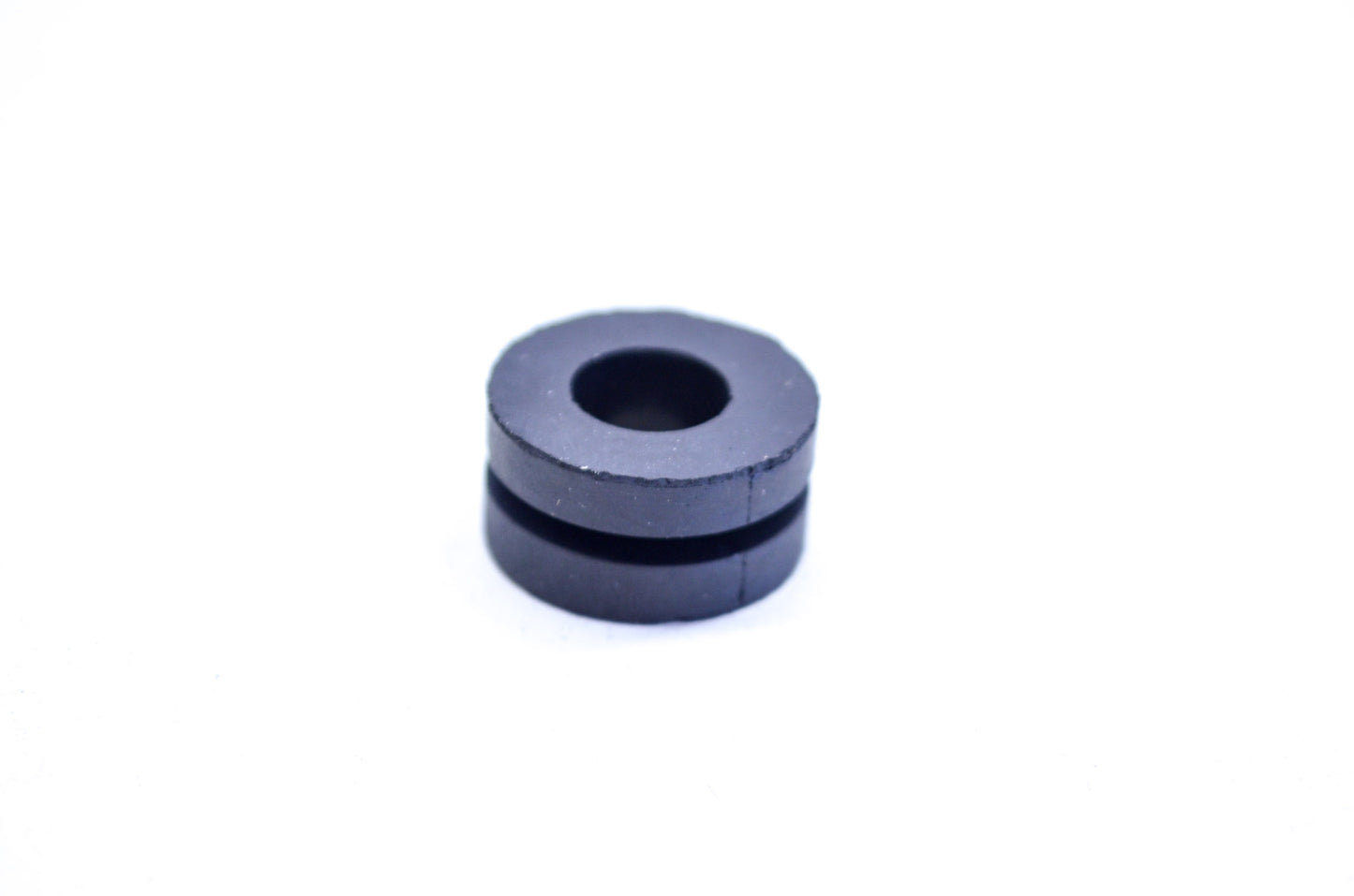 OEM Yamaha 90480-12475-00 Grommet NOS
