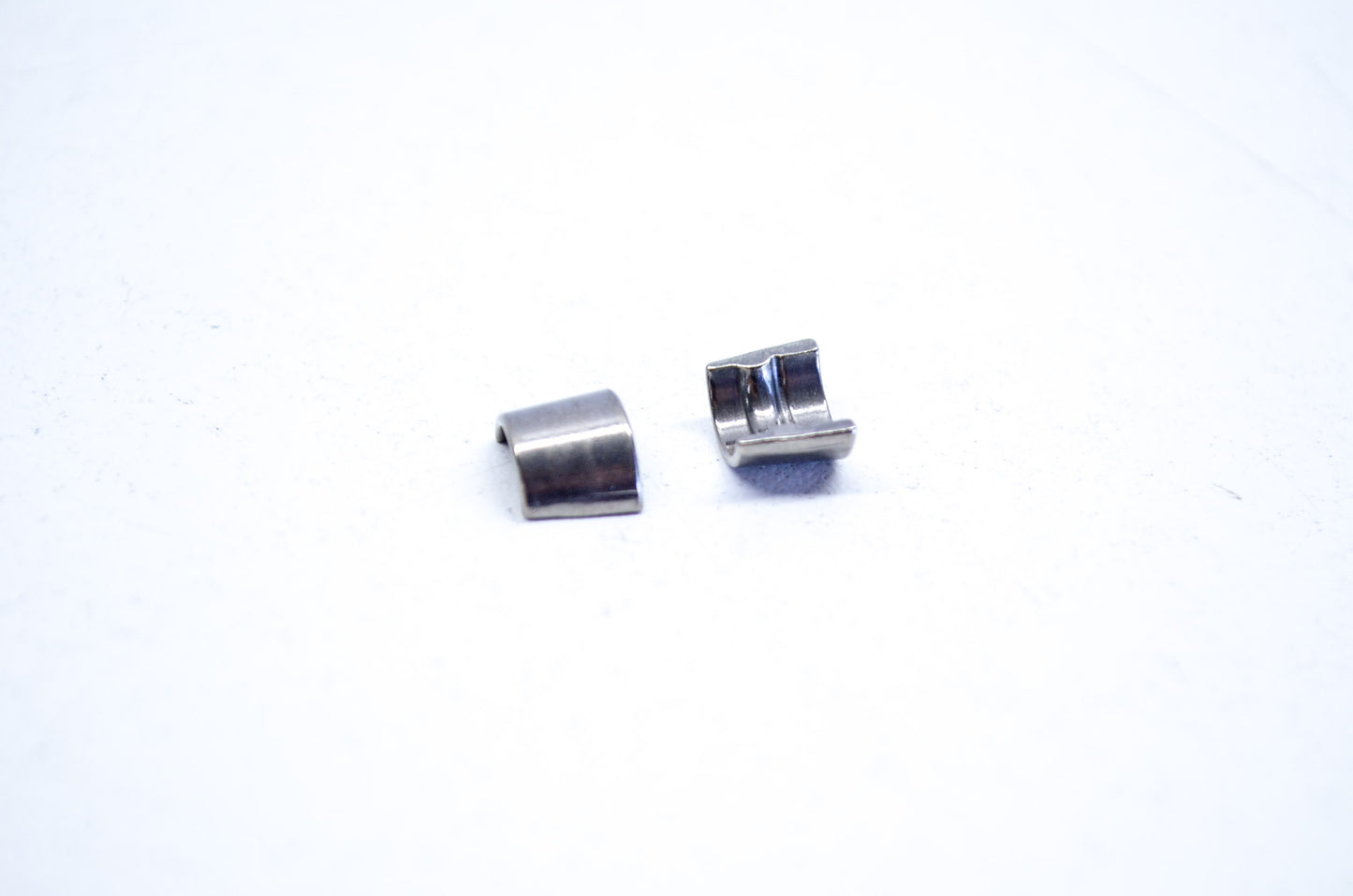 OEM Yamaha 1J7-12118-00-00 Cotter Valve Qty 2 NOS