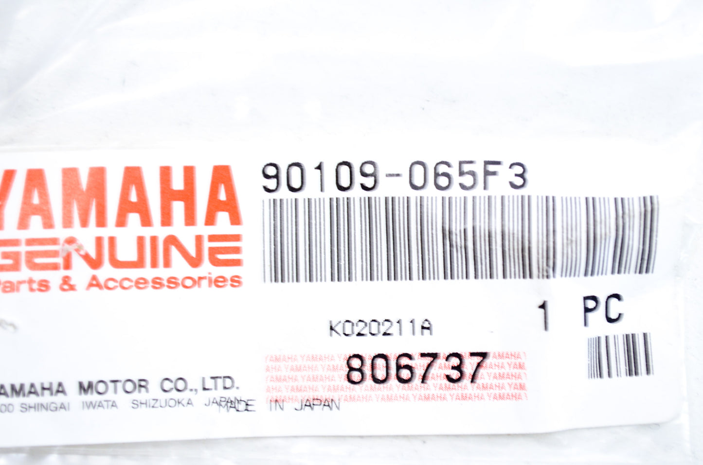 OEM Yamaha 90109-065F3-00 Bolt NOS