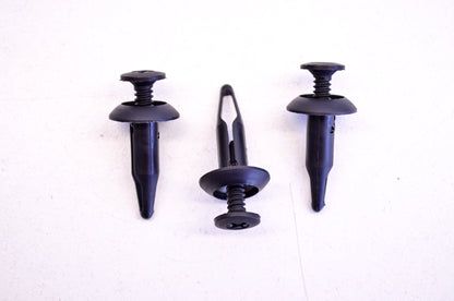 OEM Yamaha 90269-06800-00 Rivet Qty 3 NOS