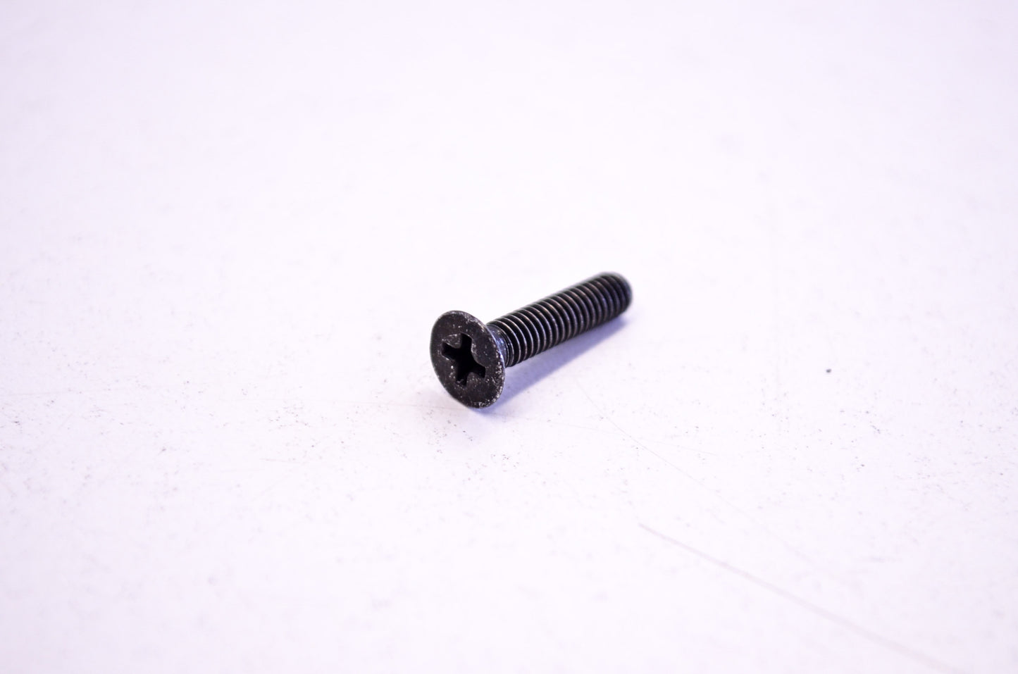 New OEM Yamaha 98707-04018-00 Flat Head Screw NOS