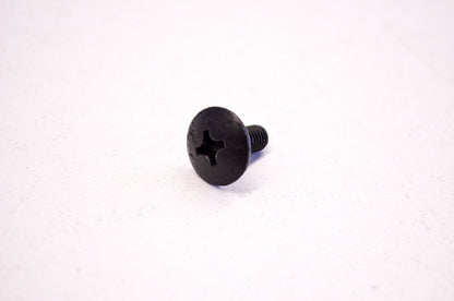 New OEM Yamaha 90154-05013-00 Binding Screw NOS