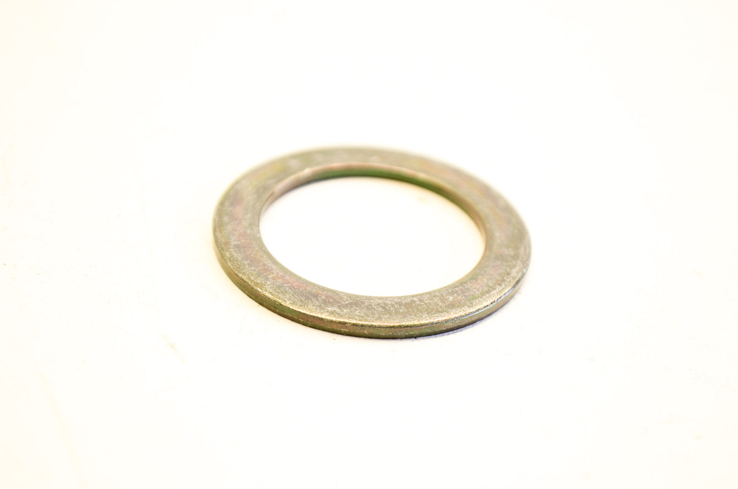 New OEM Yamaha 90201-25526-00 Plate Washer NOS